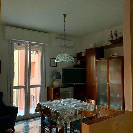 Comfortable Apartament 2 Bedroom Suitable 2-5 Pax Bologna Luaran gambar