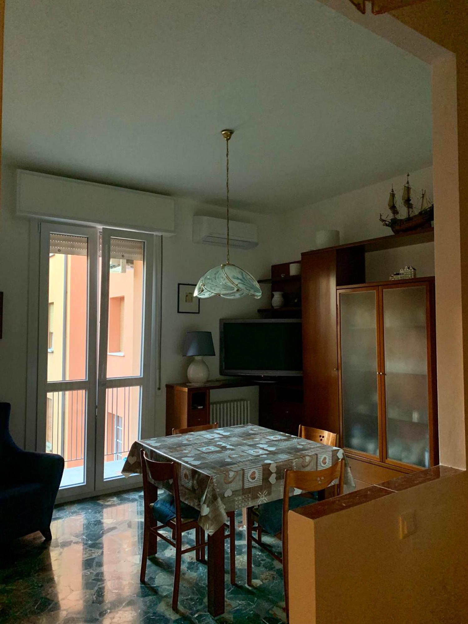 Comfortable Apartament 2 Bedroom Suitable 2-5 Pax Bologna Luaran gambar