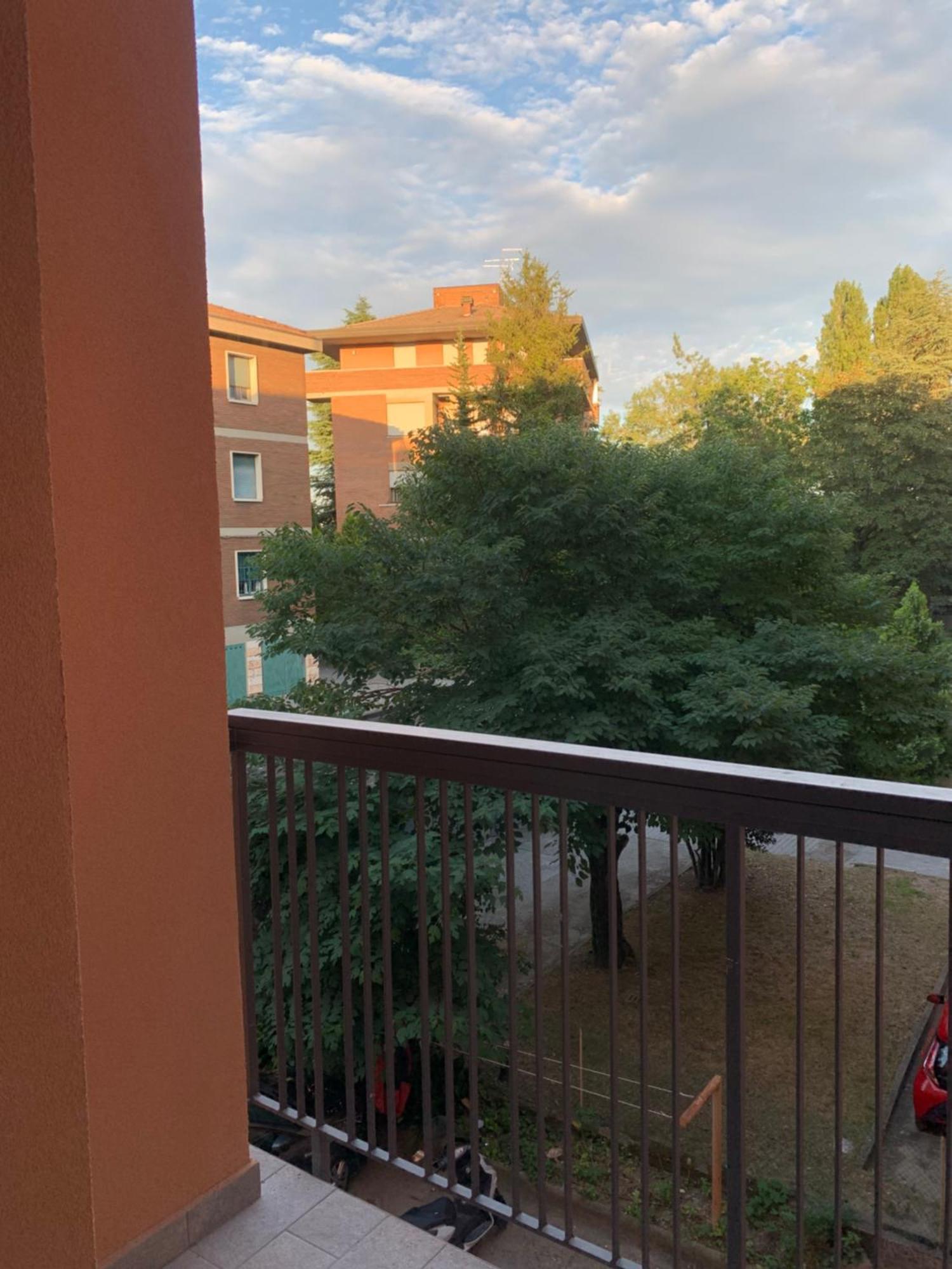Comfortable Apartament 2 Bedroom Suitable 2-5 Pax Bologna Luaran gambar